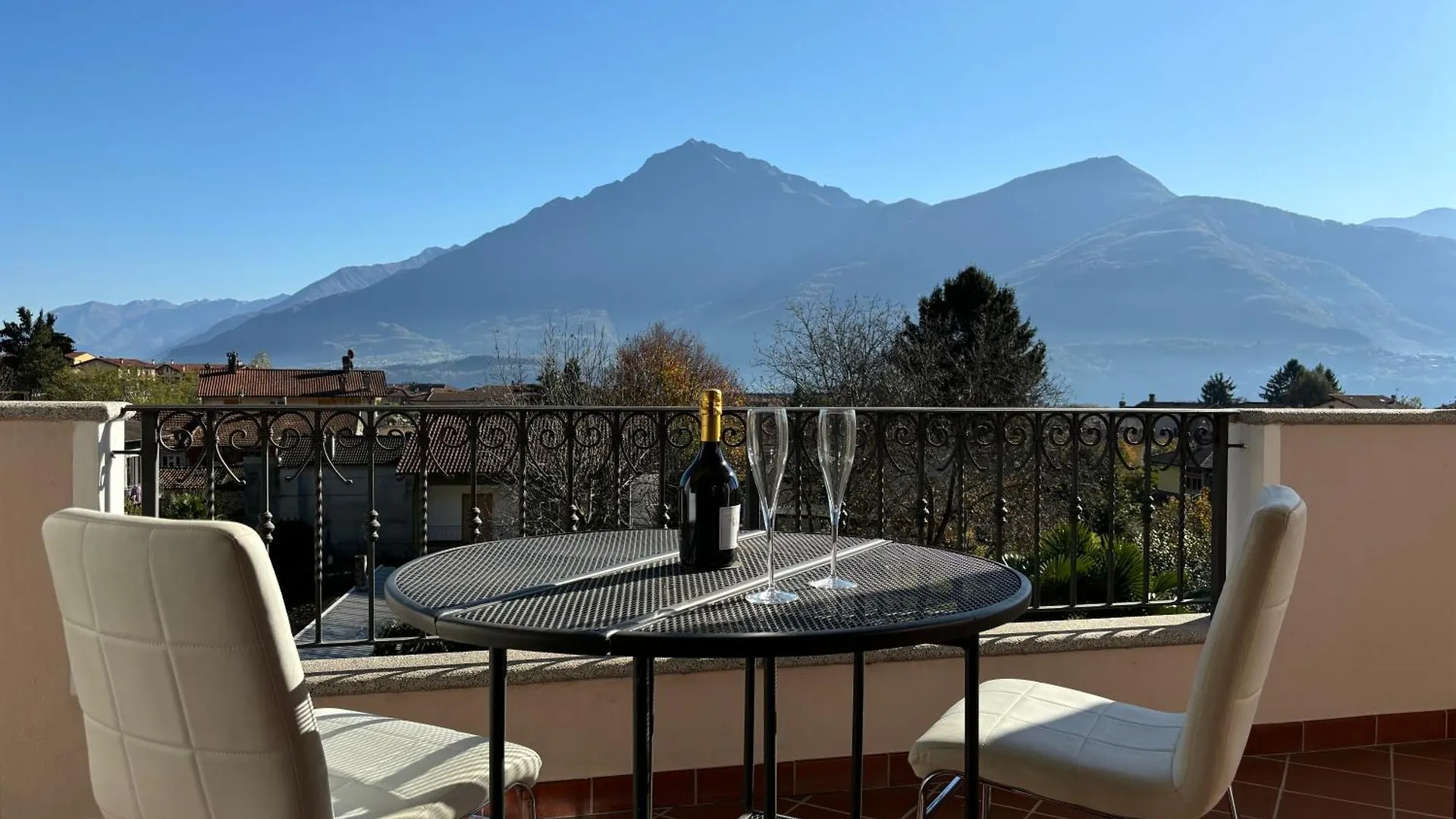 Casetta Larianella - Larihome A76 Gravedona 0*,  Italy